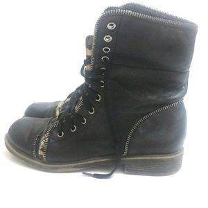 Kenzie girl combat boots size 11 cheetah black